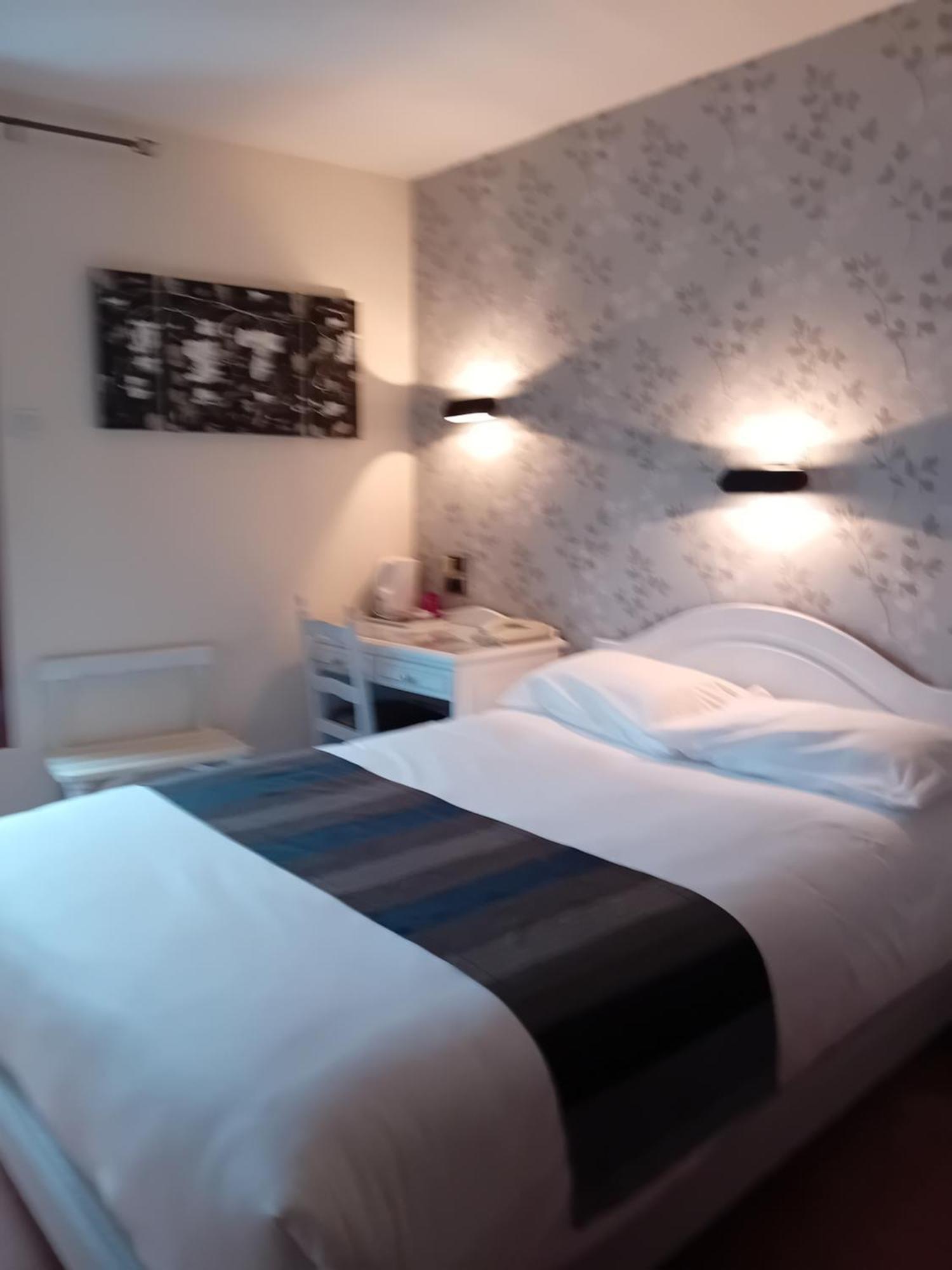 Contact Hotel Limoges - Hotel Des Deux Moulins Экстерьер фото